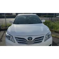 2010 Toyota Camry LE - Photo 5